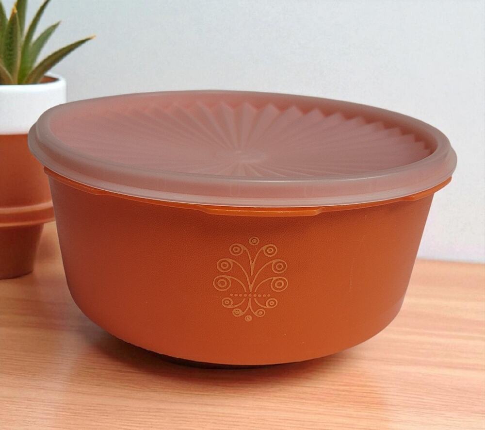 Tupperware Servalier Orange Canister with Sealing Lid Vintage 3" tall